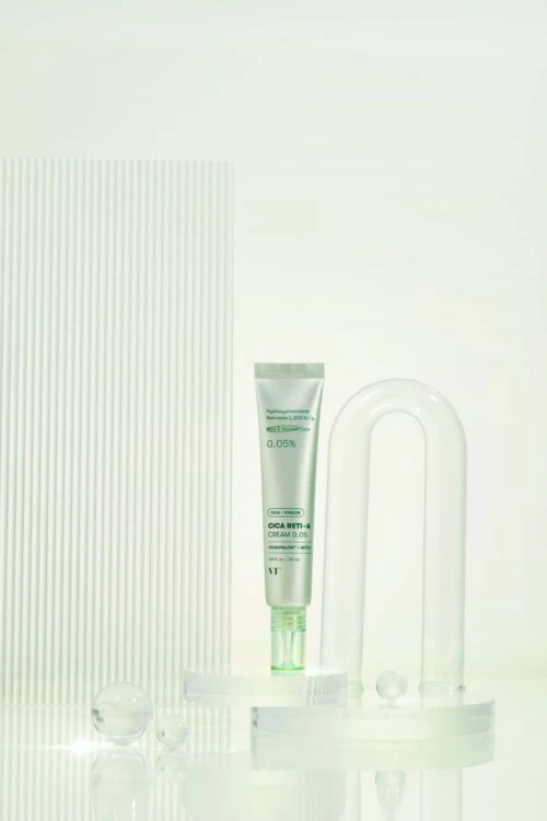 VT Cosmetics Cica Reti-A Retinol Cream 0.05 | Crema reparadora de piel para pieles sensibles - Image 4
